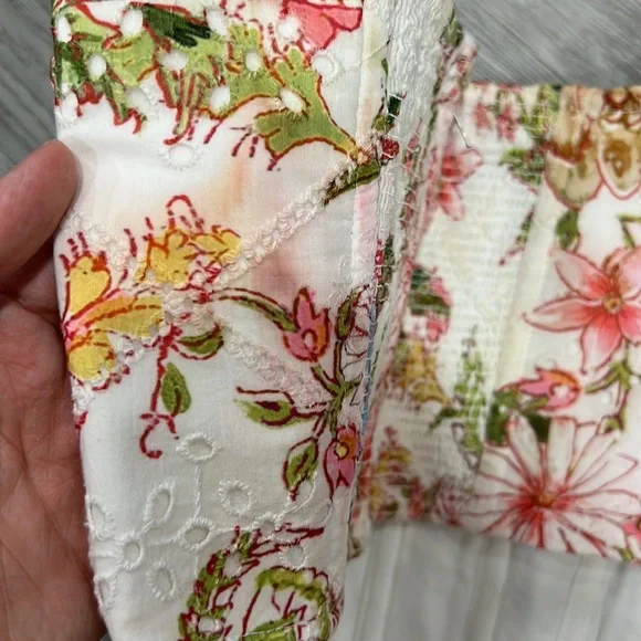 HEMANT AND NANDITA Corset Top in White Floral - Picture 6 of 7